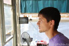 В карьере "Юбилейный" работает экскаваторщик
