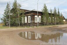 Старинный деревянный дом в Вилюйске